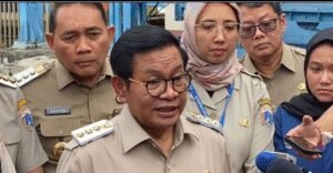 gubernur-pramono-anung-dorong-transformasi-bank-dki_262005